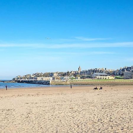Central St Andrews 2 Bed Apartment Bagian luar foto