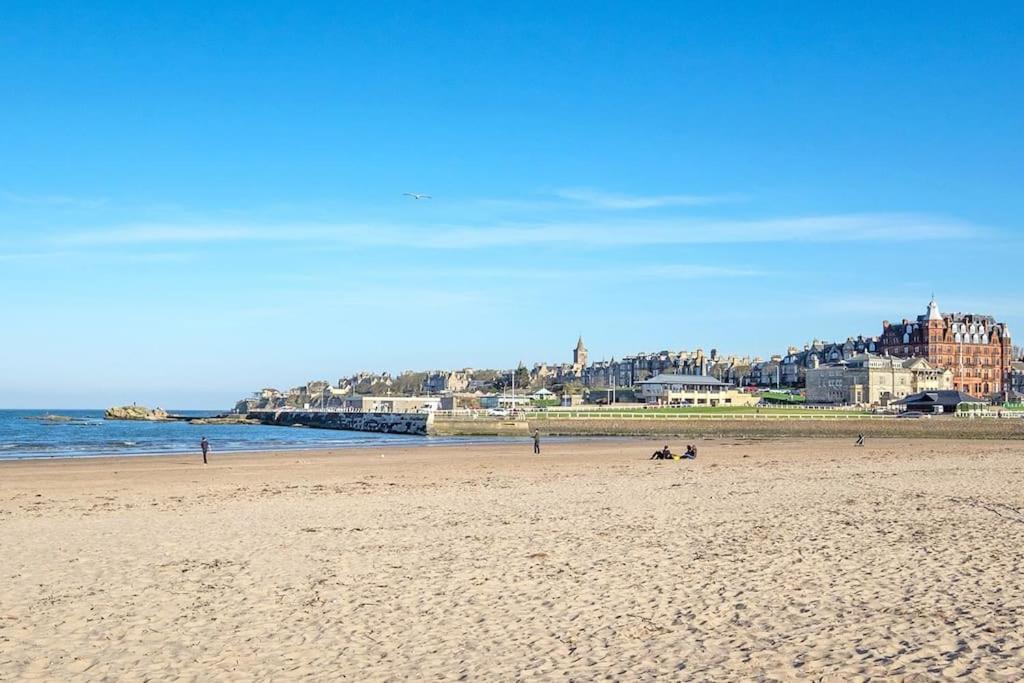 Central St Andrews 2 Bed Apartment Bagian luar foto